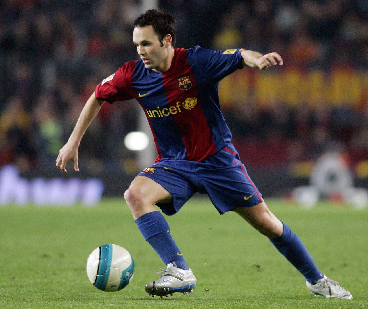 他采用了许 他采用了许